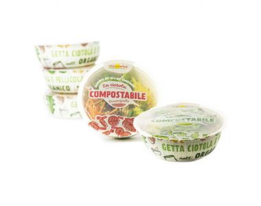 READY FRESH SALAD WITH COMPOSTABLE PACK